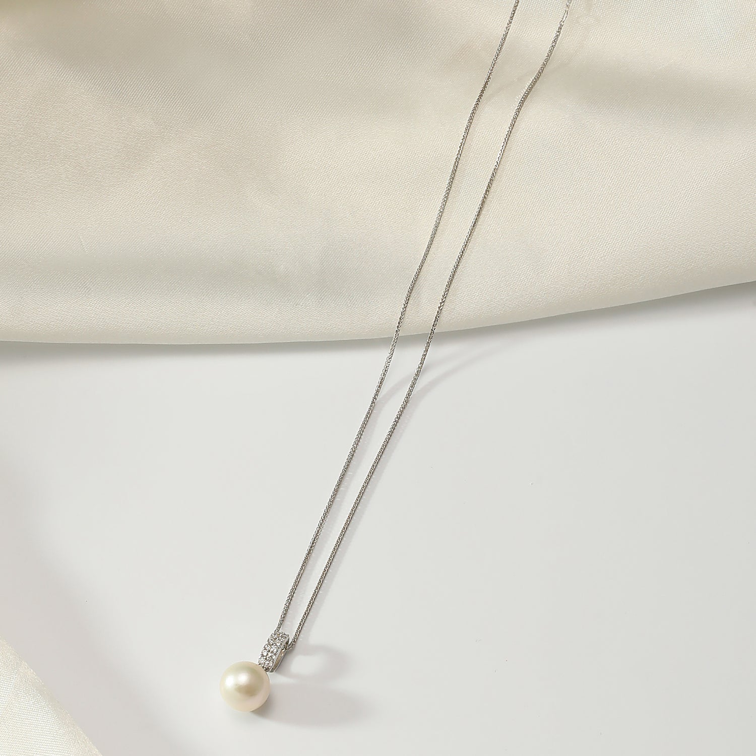 10.0-11.0 mm Freshwater Pearl & Diamond Classic Pendant