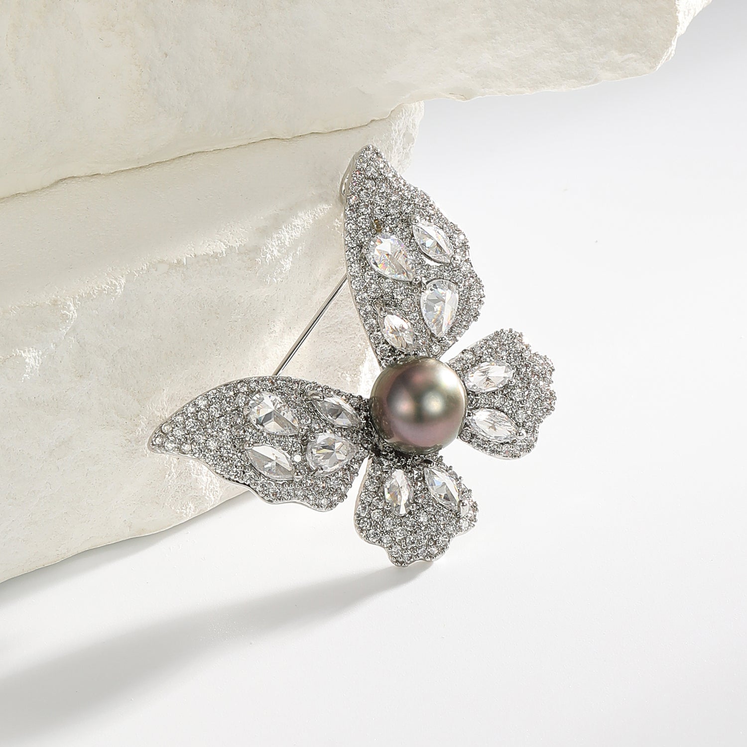 8.0-9.0 mm Tahitian Pearl & Crystal Butterfly Brooch